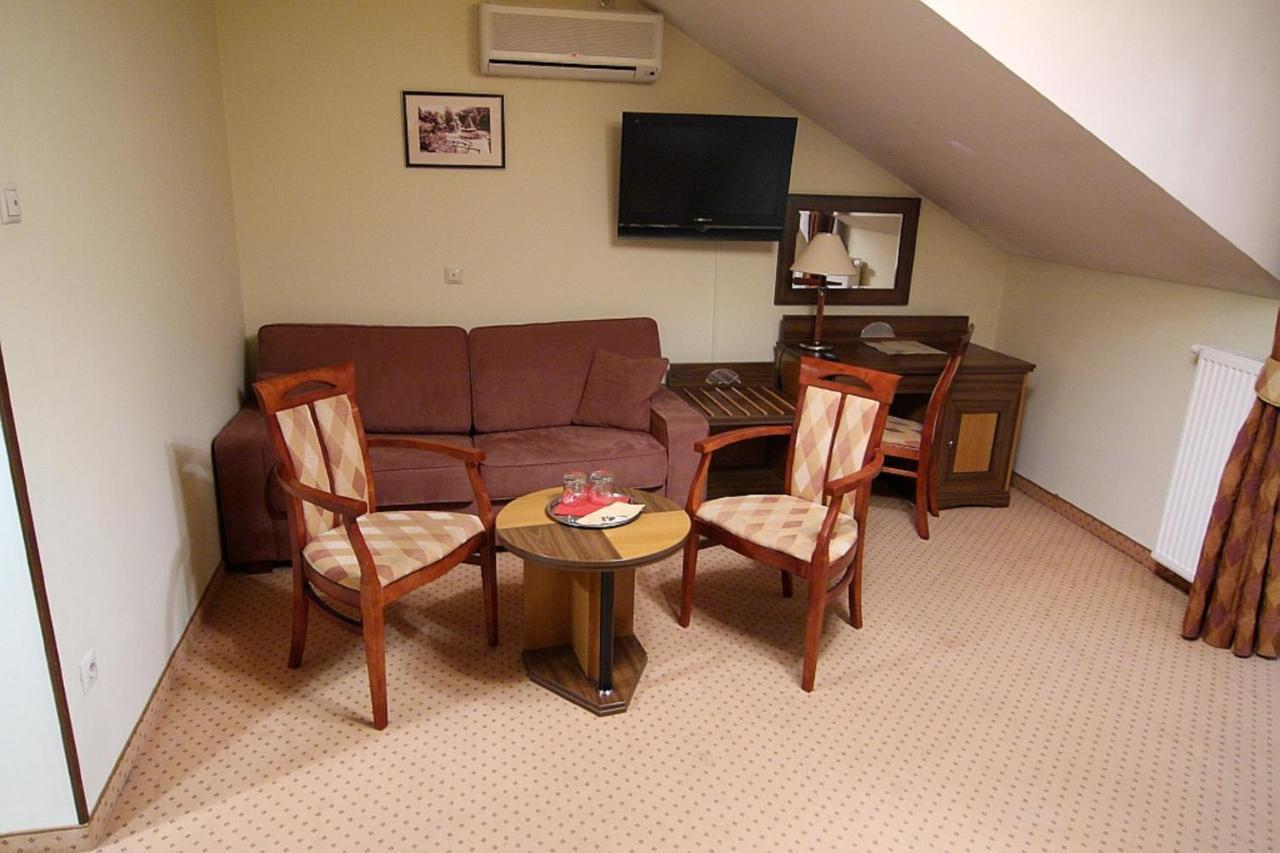 Oereg Miskolcz Hotel Номер фото