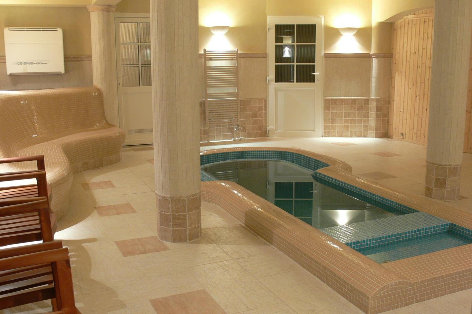 Oereg Miskolcz Hotel Экстерьер фото