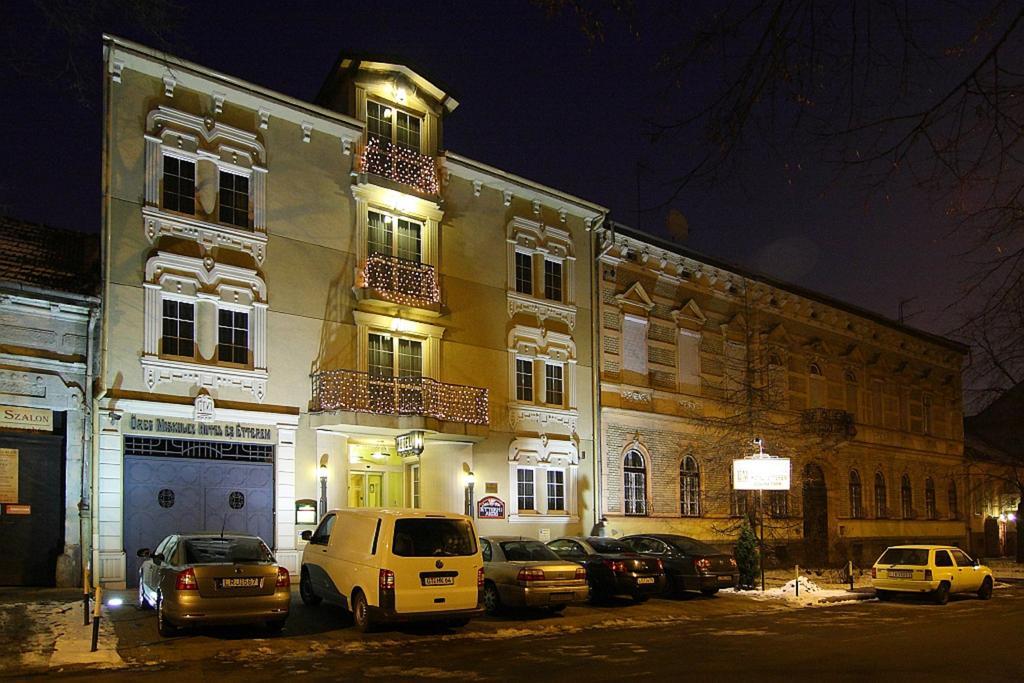 Oereg Miskolcz Hotel Экстерьер фото