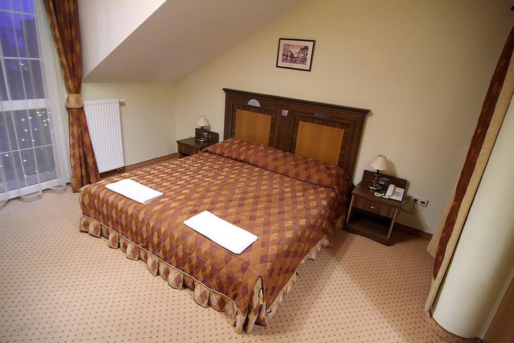 Oereg Miskolcz Hotel Экстерьер фото